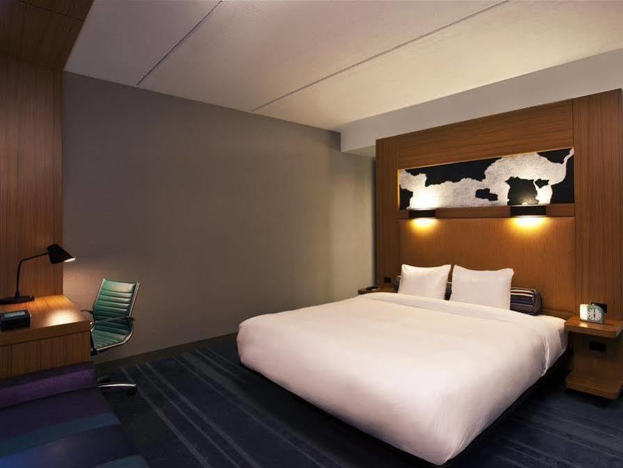 อะลอฟต์ ลาส โกลิน Hotel เออร์วิง ภายนอก รูปภาพ